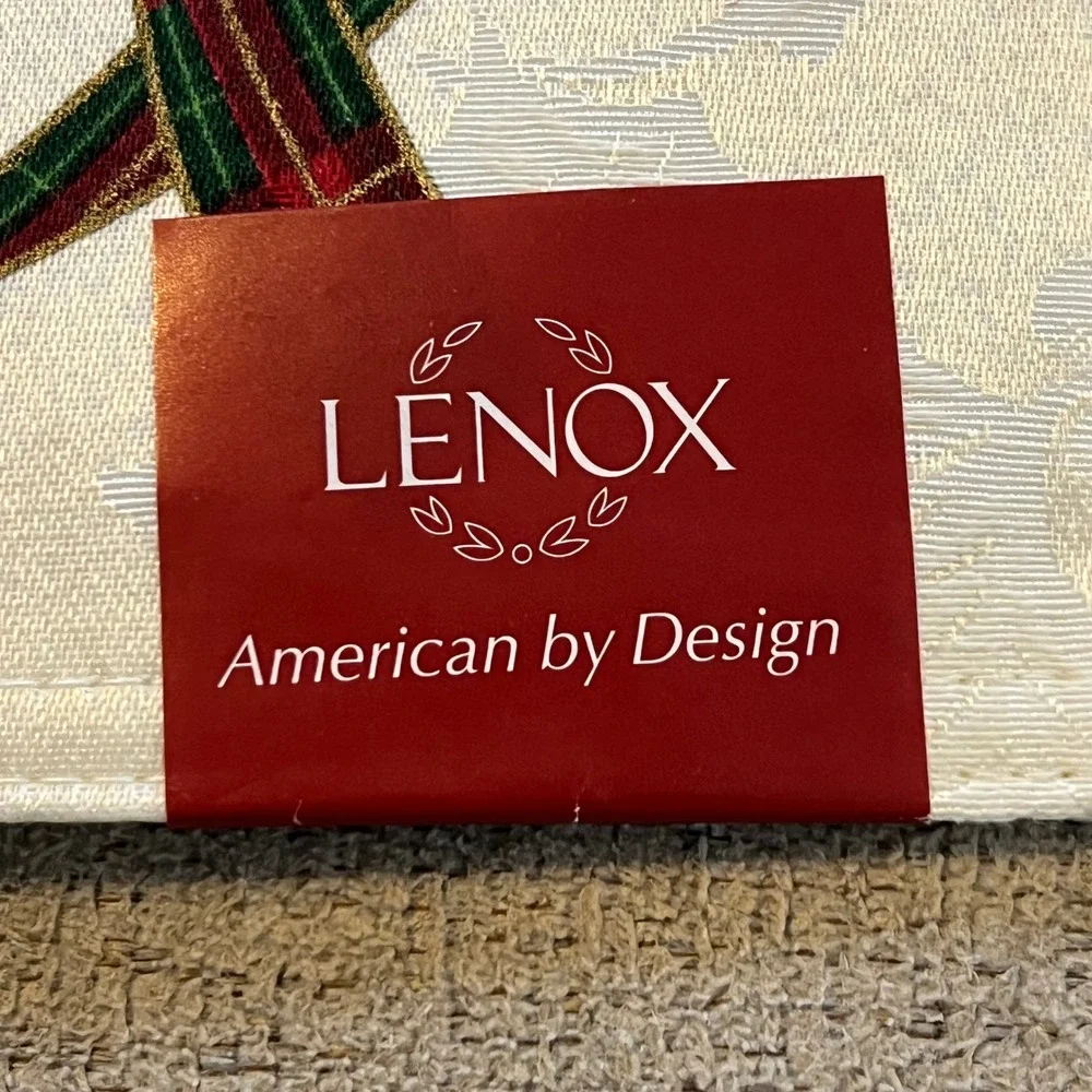 Lenox Holiday Nouveau Placemats Set of 2 Christmas Holly Plaid Ribbon Damask NEW